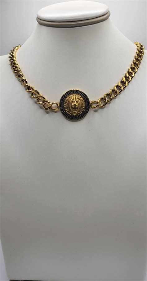 collier versace prix au maroc|Versace .